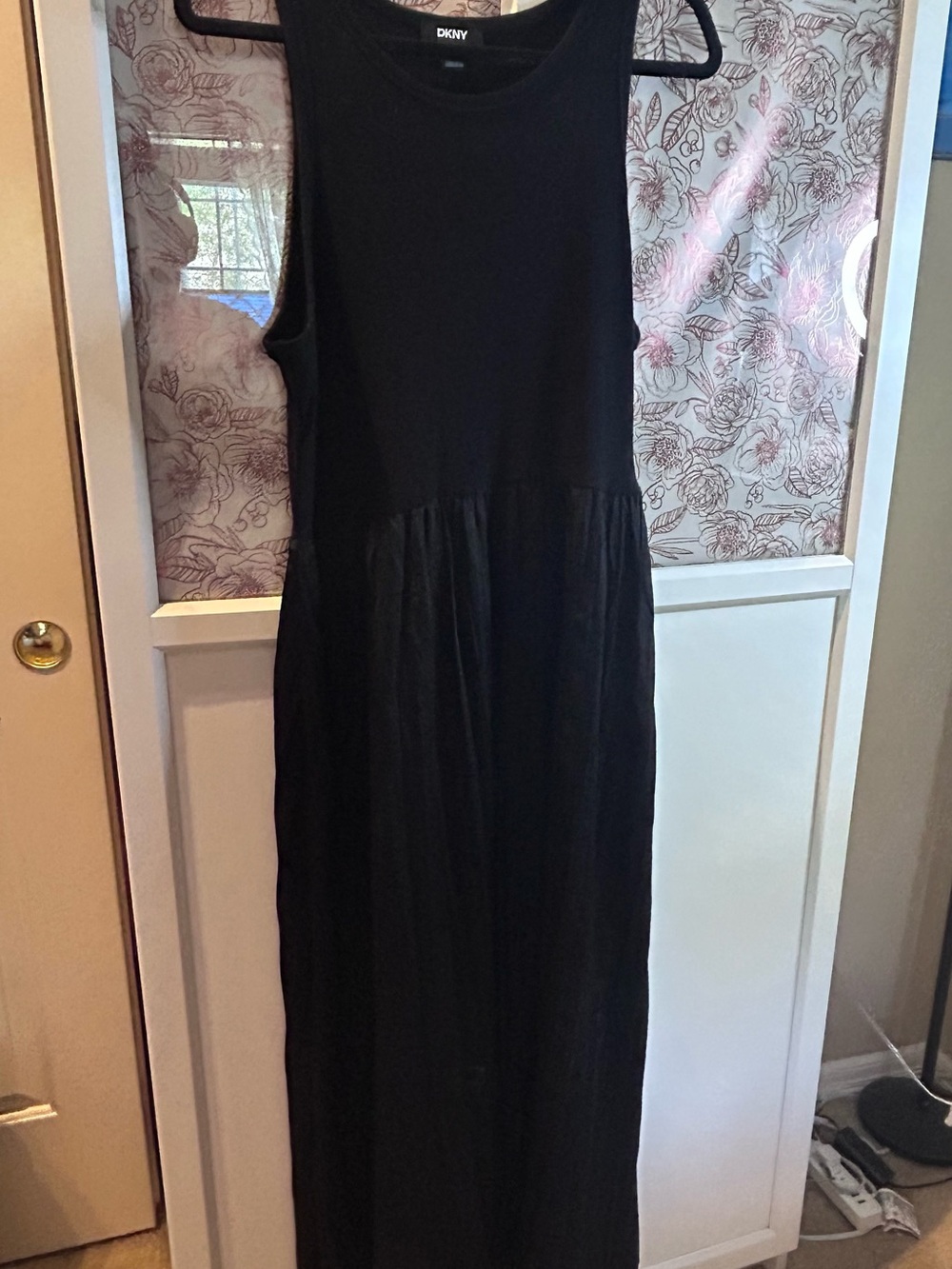 DKNY Black Sleeveless Maxi Dress with Scoop Neck